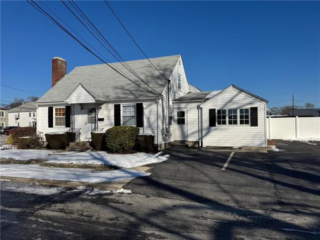 $419,900 | 4 Crossway Road, Cranston, RI 02910
