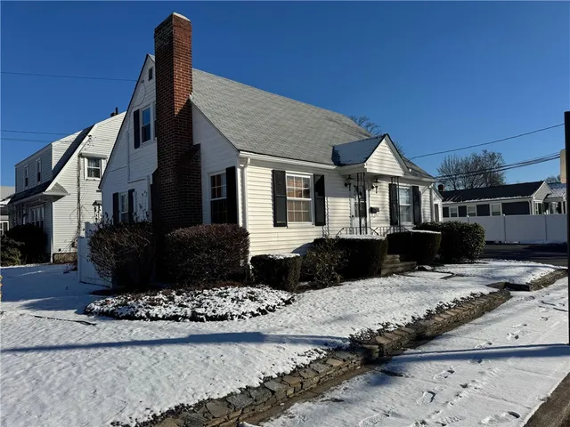 $419,900 | 4 Crossway Road, Cranston, RI 02910