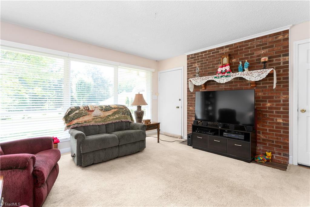 568 Barnes Road Winston-Salem, NC 27107 - Photo 12 of 38 Gallery Image 12