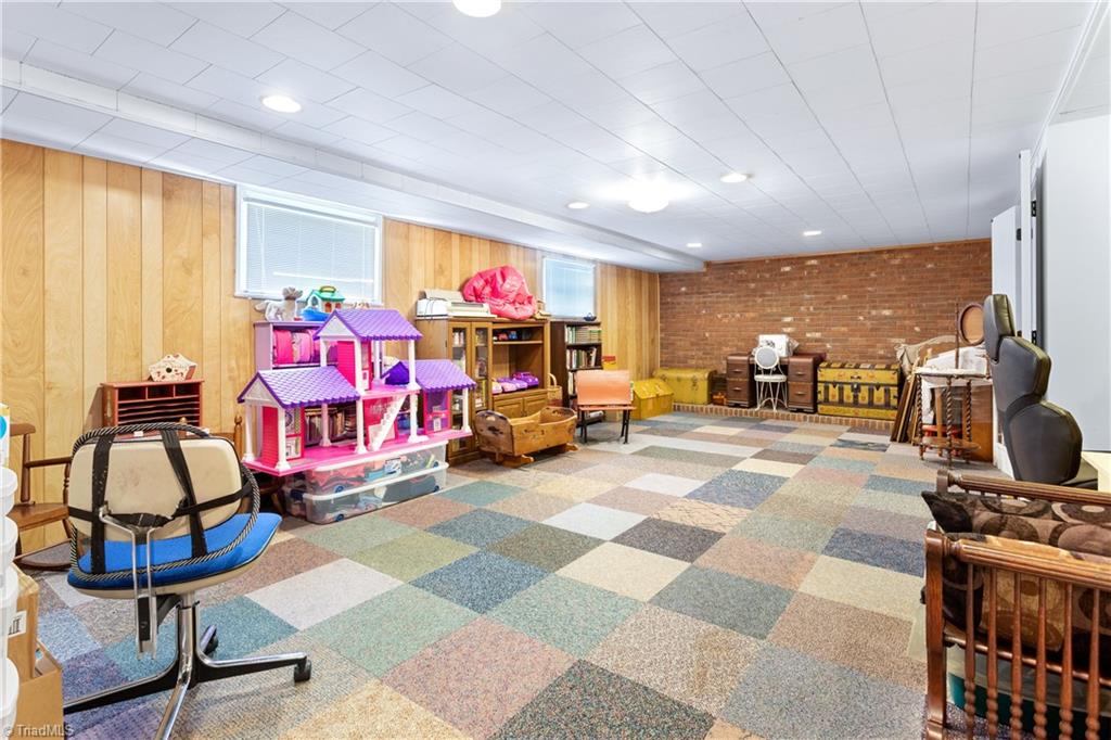 568 Barnes Road Winston-Salem, NC 27107 - Photo 25 of 38 Gallery Image 25