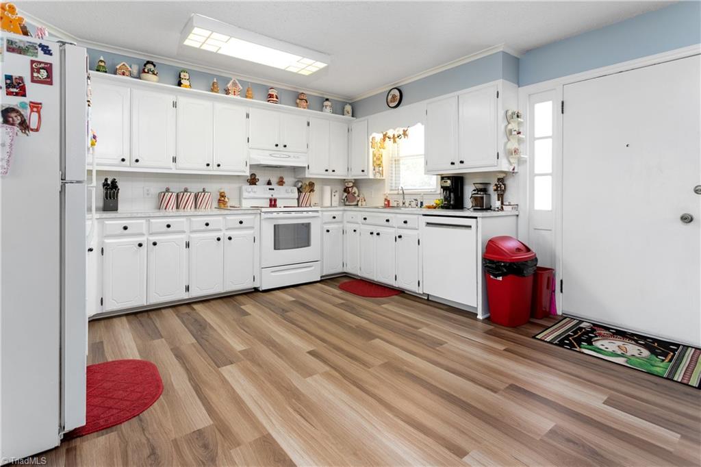 568 Barnes Road Winston-Salem, NC 27107 - Photo 6 of 38 Gallery Image 6