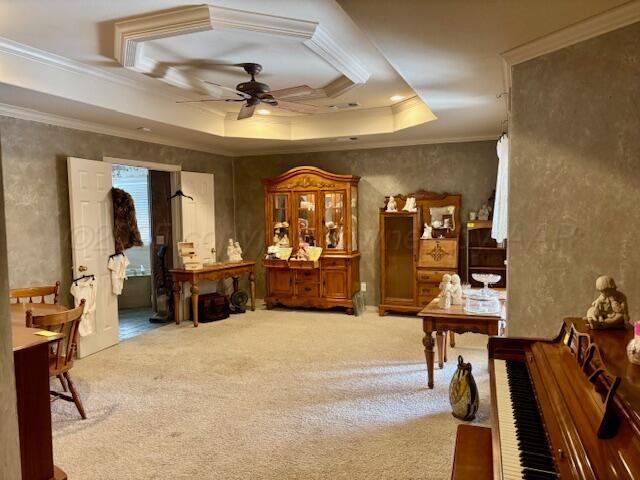 5813 Nicholas Circle Amarillo, TX 79109 - Photo 5 of 6 a view of a room with gym equipment