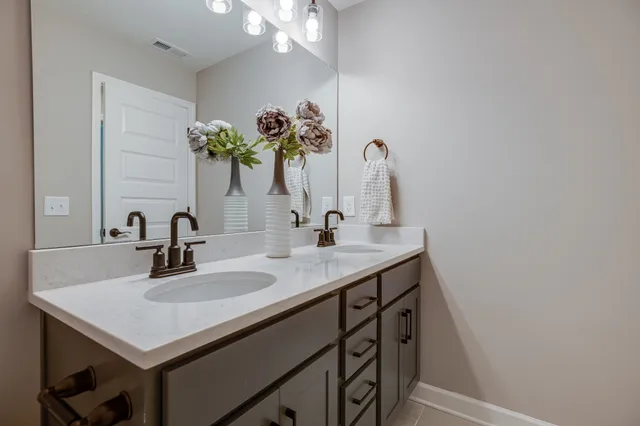 $2,400 | 1721 Fenway Loop, Antioch, TN 37013