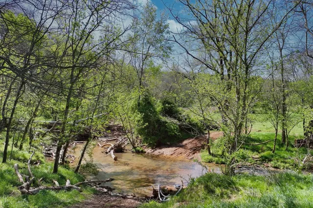 $699,900 | 3083 Mooneyhan Road, Springfield, TN 37172