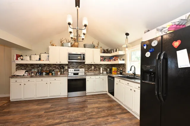 $699,900 | 3083 Mooneyhan Road, Springfield, TN 37172