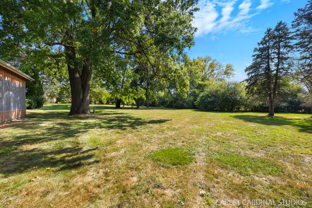 $480,000 | 1927 Warrenville Road, Lisle, IL 60532