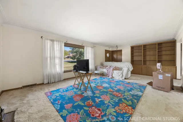 $480,000 | 1927 Warrenville Road, Lisle, IL 60532