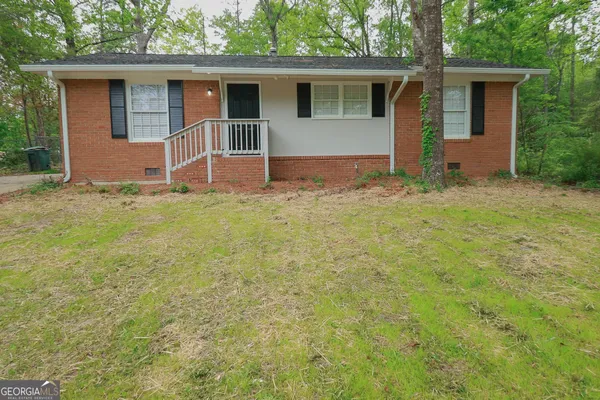 front view of house with a yard