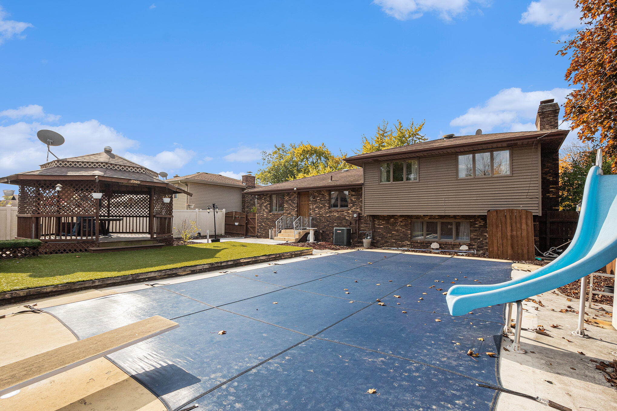 7905 Frederick Avenue Munster, IN 46321 - Photo 3 of 26 a view of a house with pool