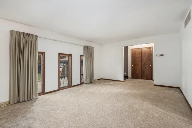 $379,900 | 7905 Frederick Avenue, Munster, IN 46321