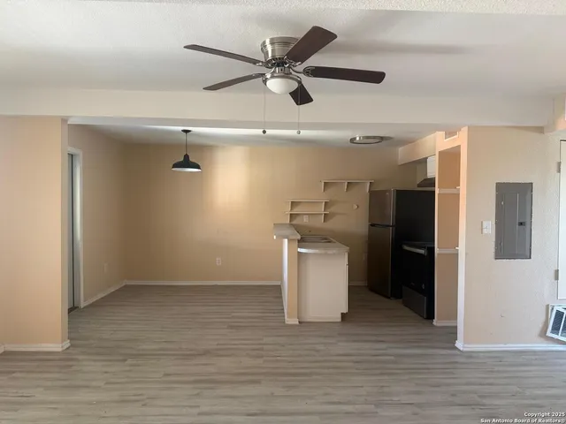 a view of a storage & utility room