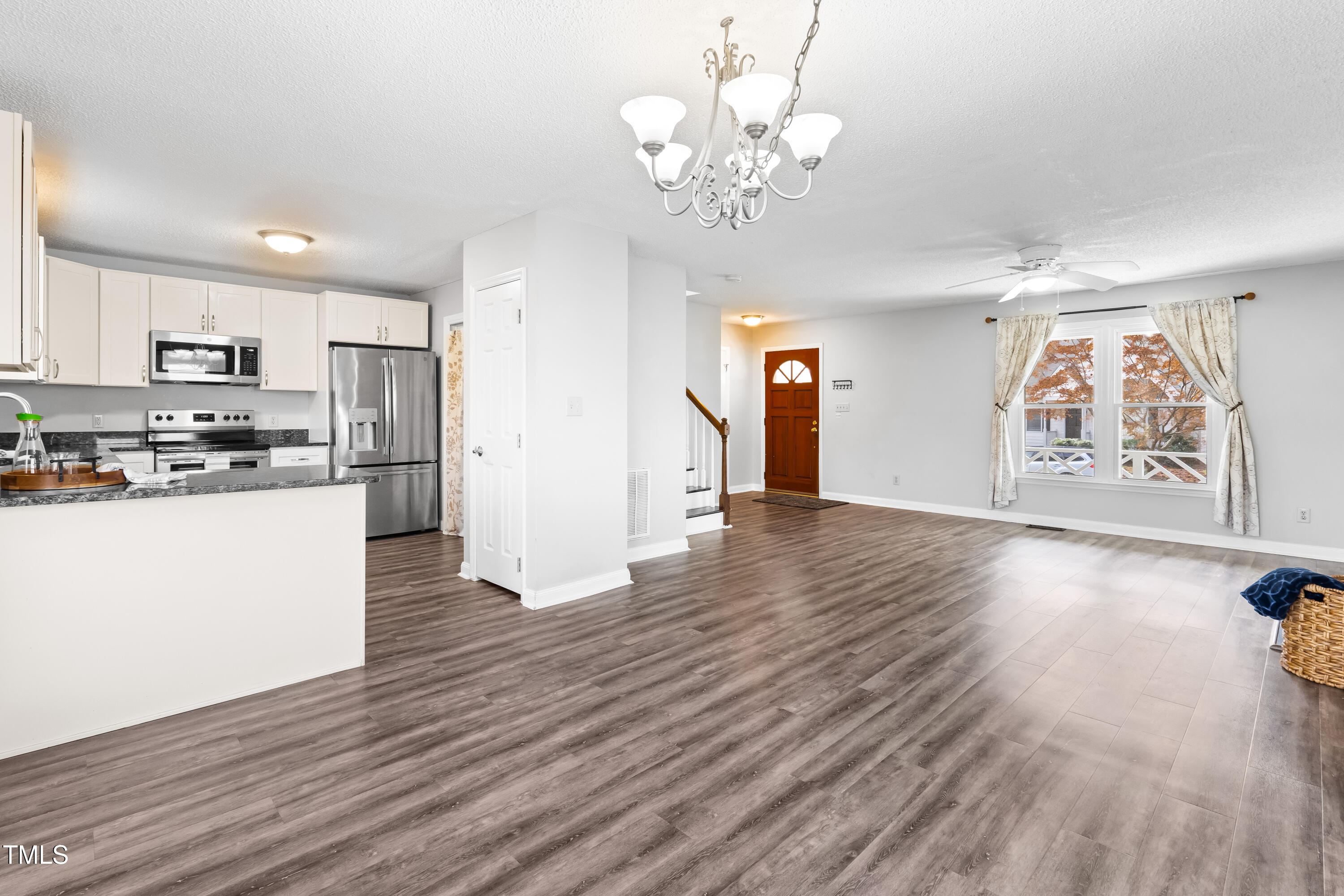 4941 Royal Adelaide Way Raleigh, NC 27604 - Photo 8 of 42 DSC02799