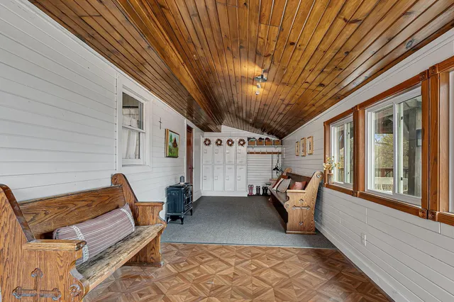 $665,000 | 42720 County Road 3, Holdingford, MN 56340