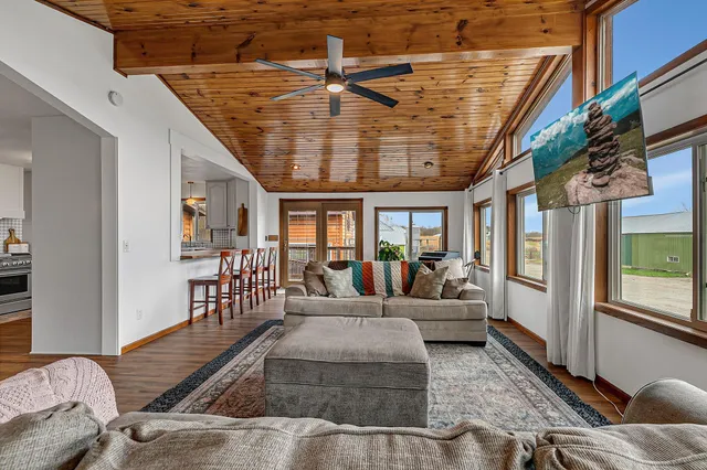 $665,000 | 42720 County Road 3, Holdingford, MN 56340