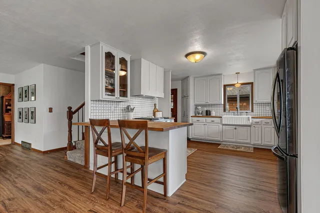 $665,000 | 42720 County Road 3, Holdingford, MN 56340