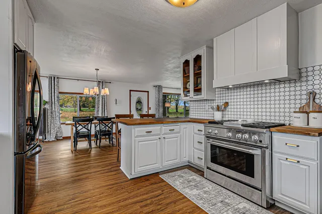 $665,000 | 42720 County Road 3, Holdingford, MN 56340