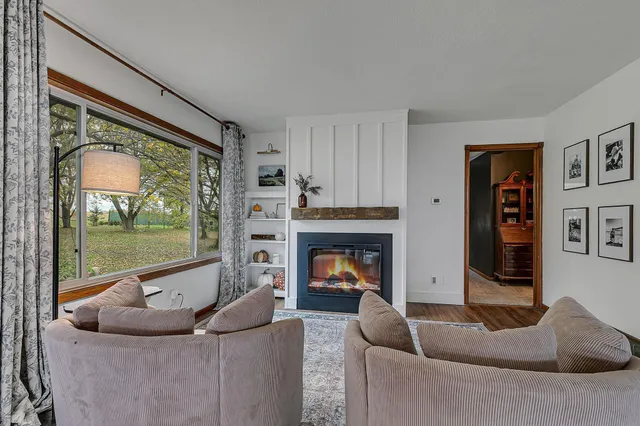 $665,000 | 42720 County Road 3, Holdingford, MN 56340