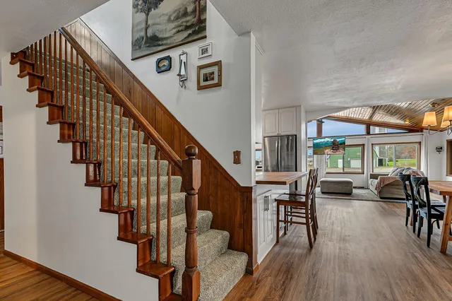 $665,000 | 42720 County Road 3, Holdingford, MN 56340