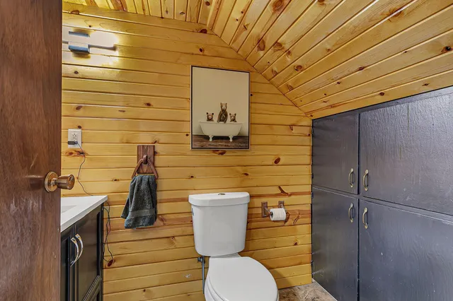 $665,000 | 42720 County Road 3, Holdingford, MN 56340