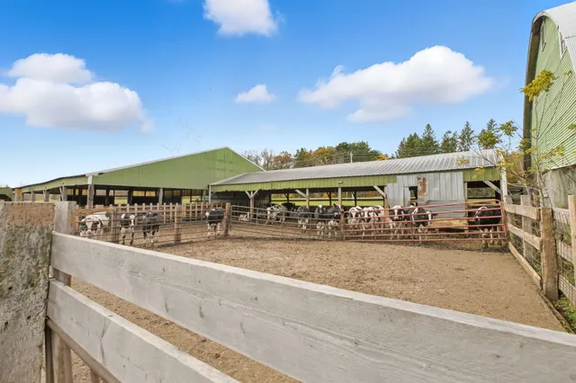 $665,000 | 42720 County Road 3, Holdingford, MN 56340