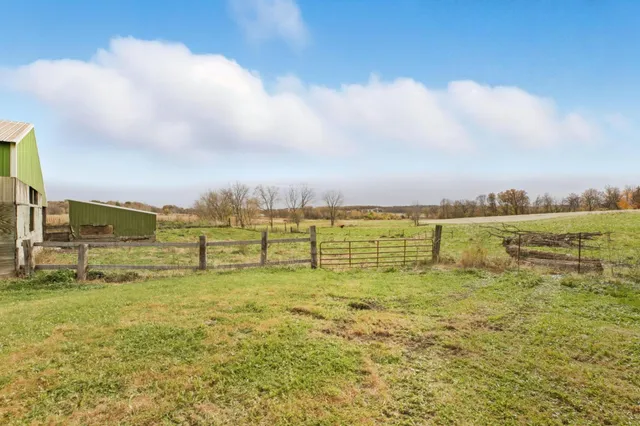 $665,000 | 42720 County Road 3, Holdingford, MN 56340