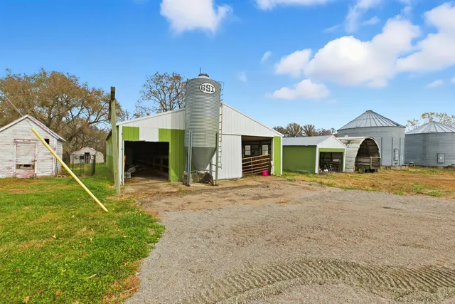 $665,000 | 42720 County Road 3, Holdingford, MN 56340