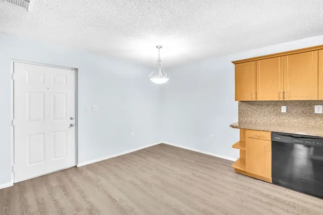 $2,195 | 6881 Northwest 173rd Drive, Unit H202, Hialeah, FL 33015