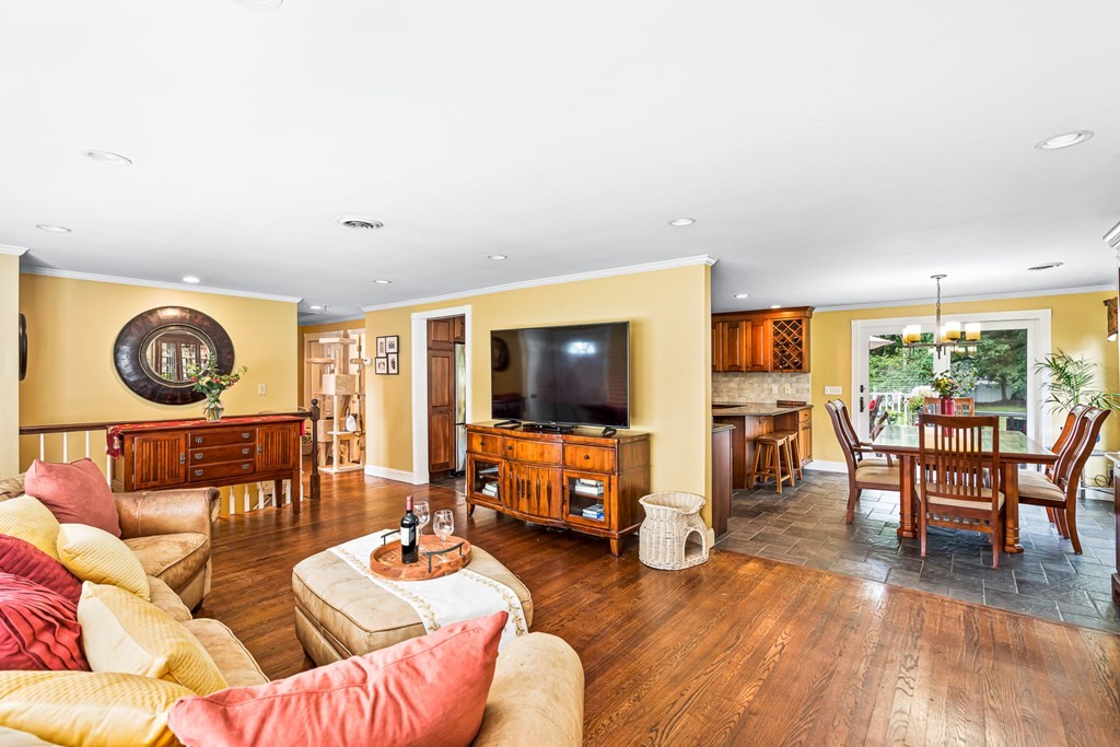8 Randolph Road Stoneham, MA 02180 - Photo 20 of 38 Gallery Image 20