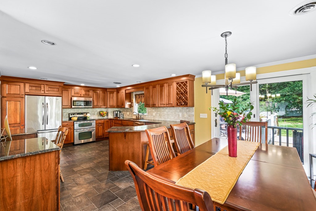 8 Randolph Road Stoneham, MA 02180 - Photo 21 of 38 Gallery Image 21
