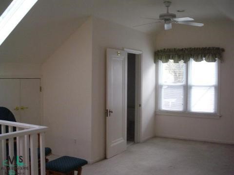 1784 Roslyn Road Grosse Pointe, MI 48236 - Photo 5 of 9 664525-4.JPG
