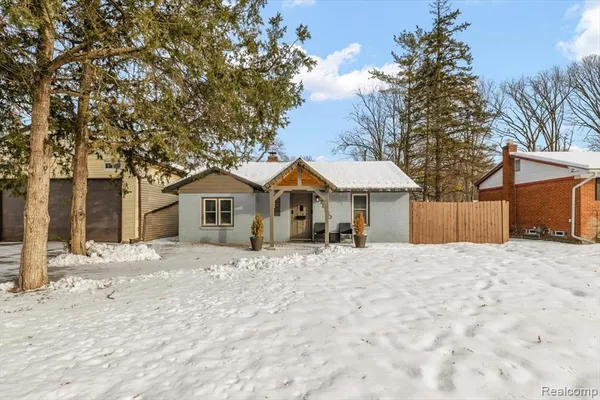 $1,900 | 28260 Aberdeen Street, Southfield, MI 48076