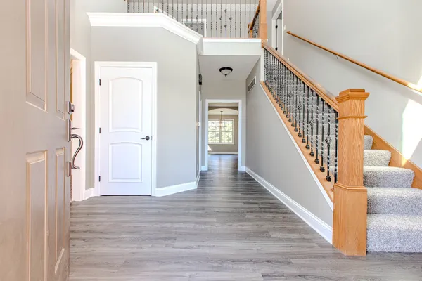 $595,000 | 59 Stonebrook Court, Bloomington, IL 61704