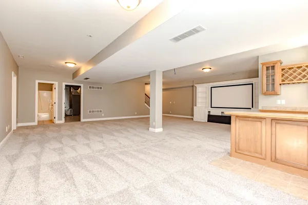 $595,000 | 59 Stonebrook Court, Bloomington, IL 61704