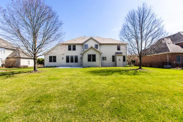 $595,000 | 59 Stonebrook Court, Bloomington, IL 61704