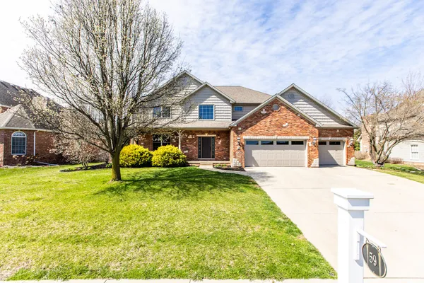 $595,000 | 59 Stonebrook Court, Bloomington, IL 61704