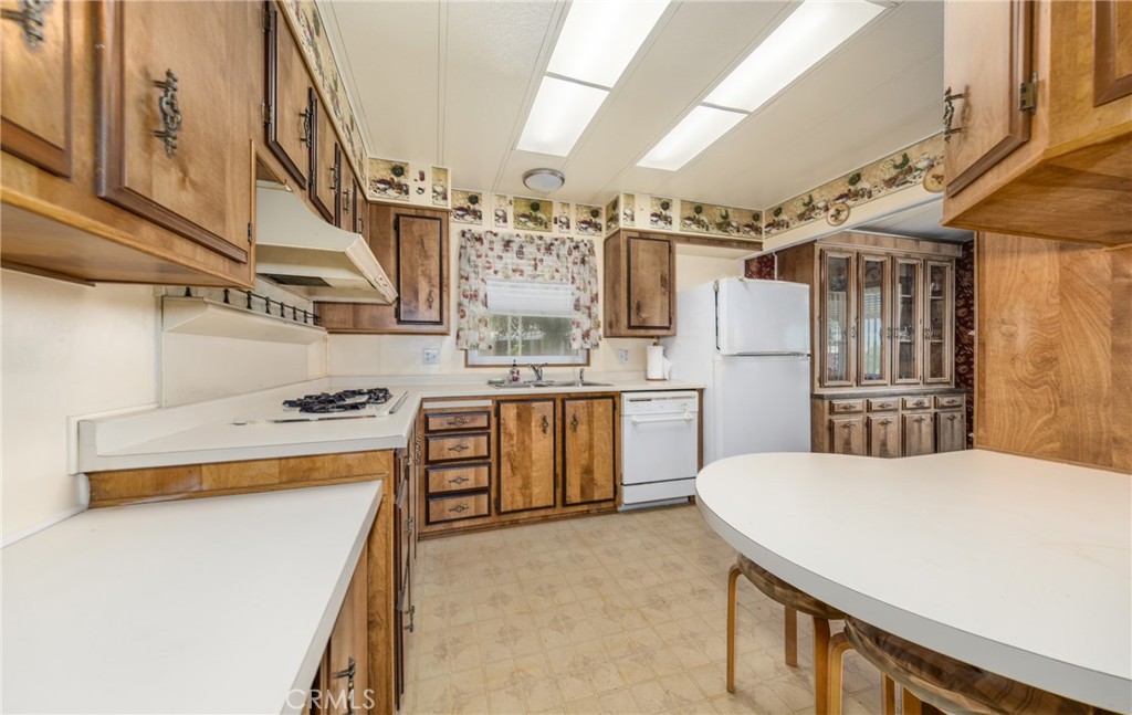 9401 Sharondale Road Calimesa, CA 92320 - Photo 11 of 22 Gallery Image 11