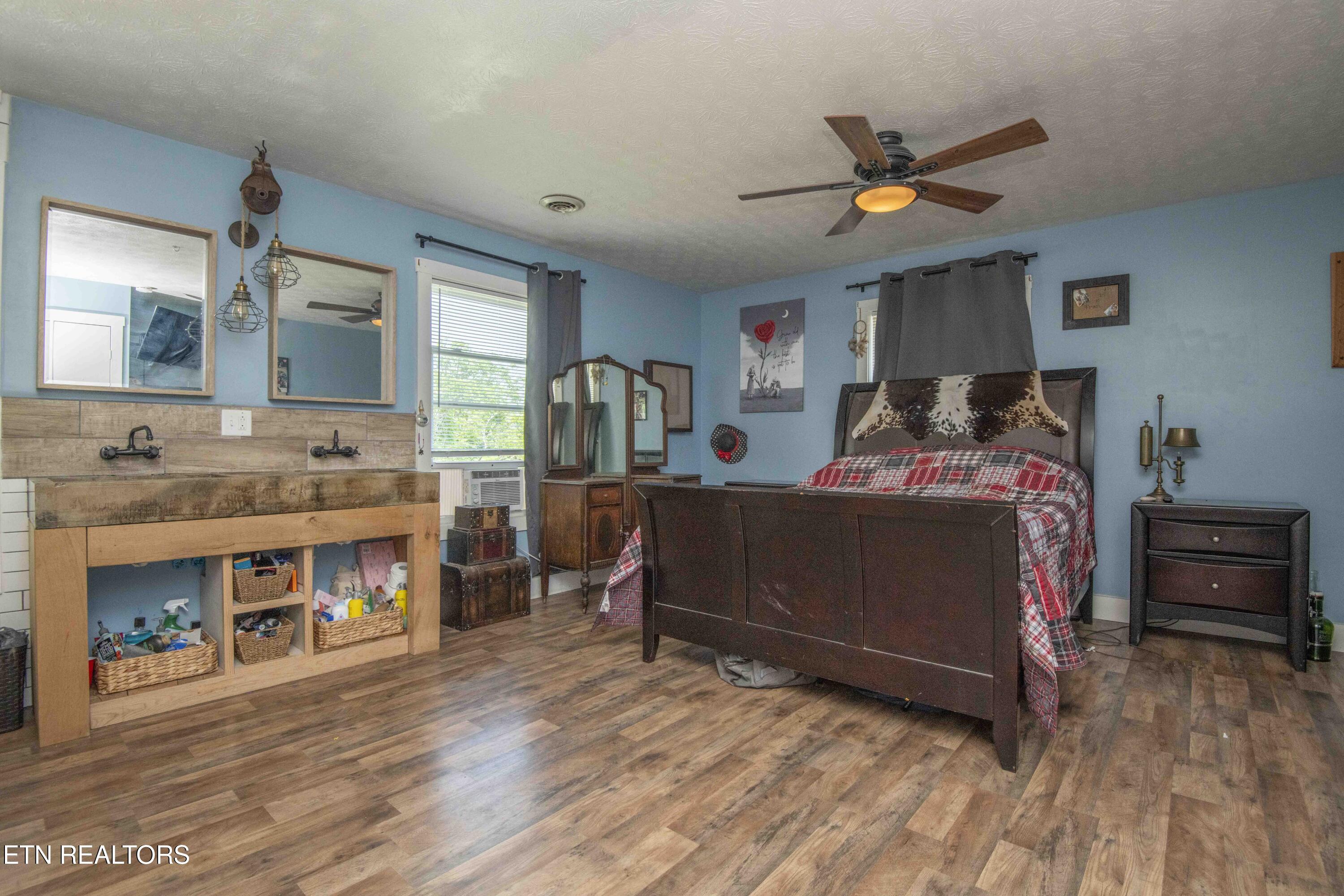 1844 Jackson Road Rutledge, TN 37861 - Photo 14 of 28 MASTER BEDROOM