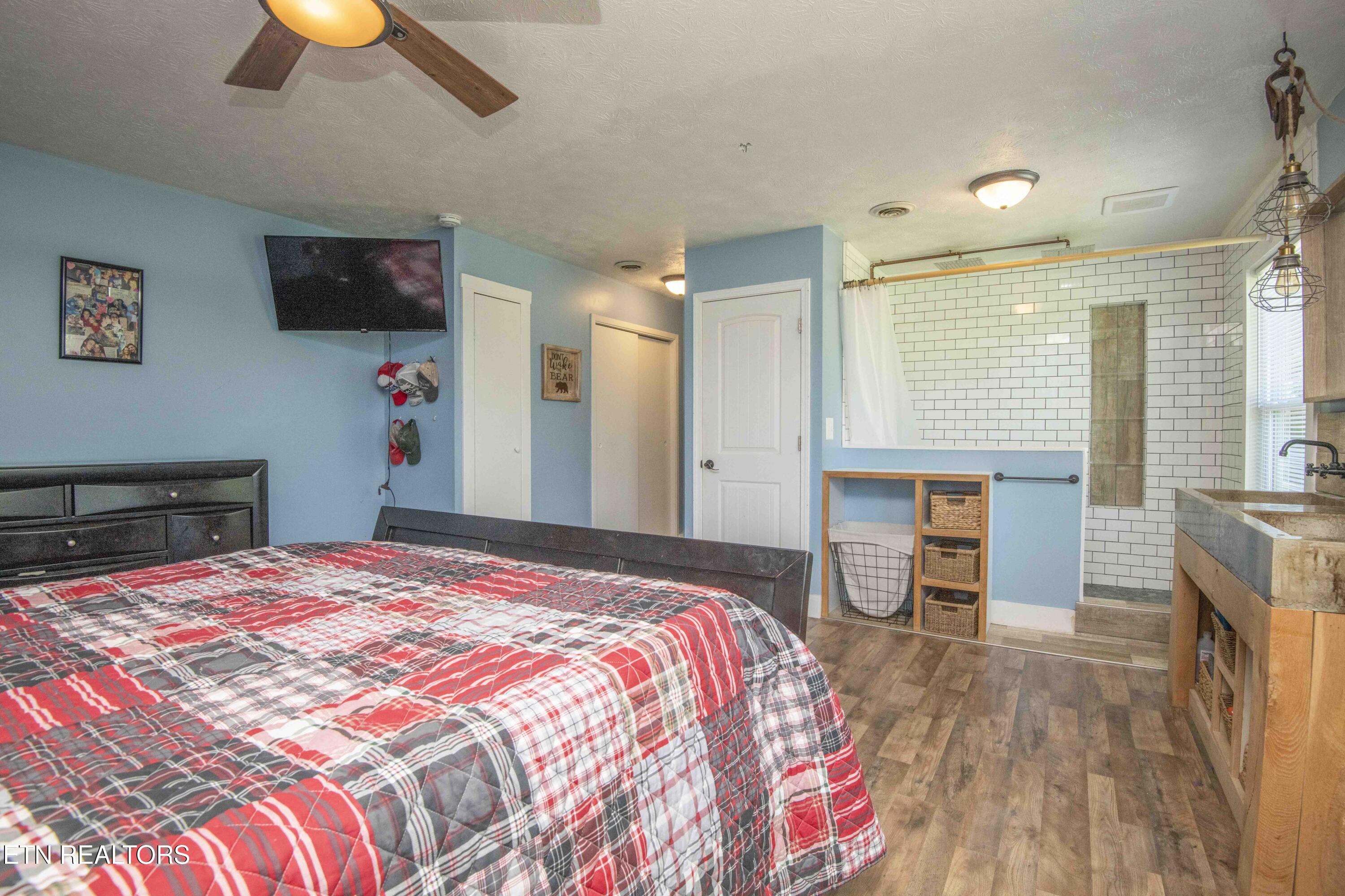 1844 Jackson Road Rutledge, TN 37861 - Photo 19 of 41 MASTER BEDROOM