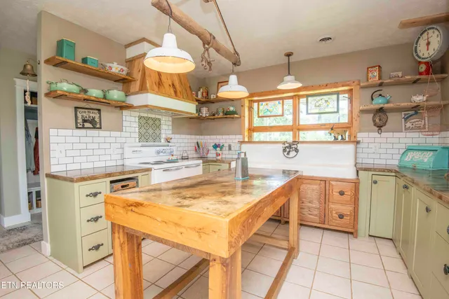 $375,000 | 1844 Jackson Road, Rutledge, TN 37861