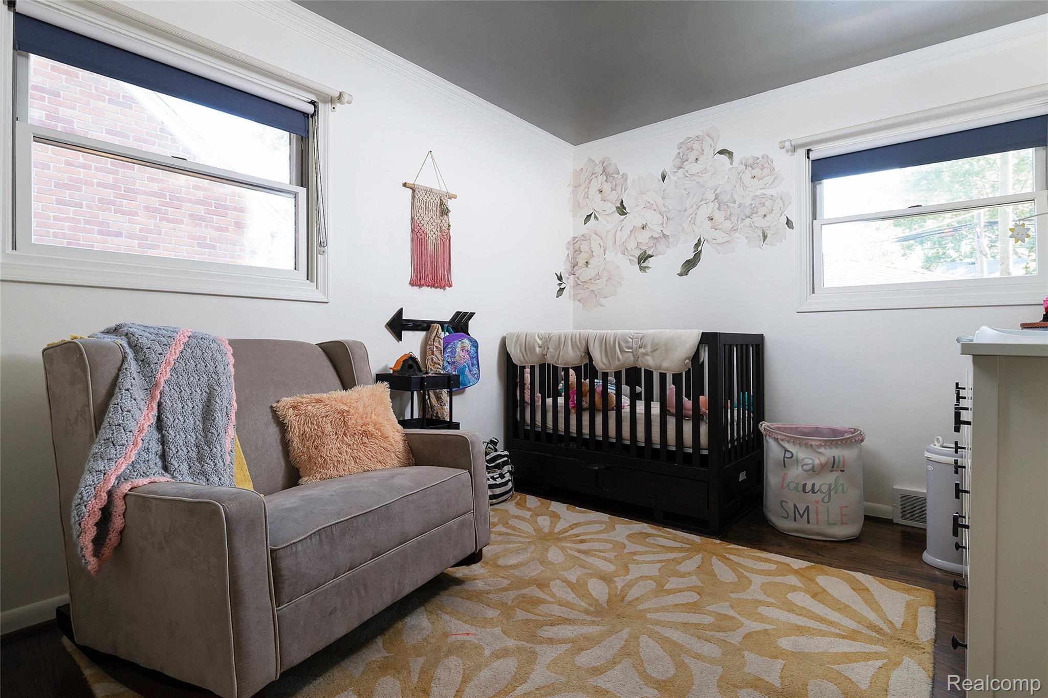 1827 Newcastle Road Grosse Pointe, MI 48236 - Photo 19 of 32 19.jpg
