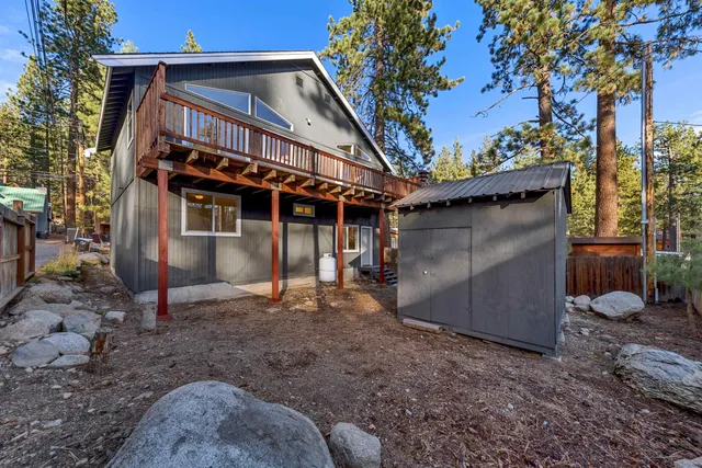$899,900 | 13271 Moraine Road, Truckee, CA 96161