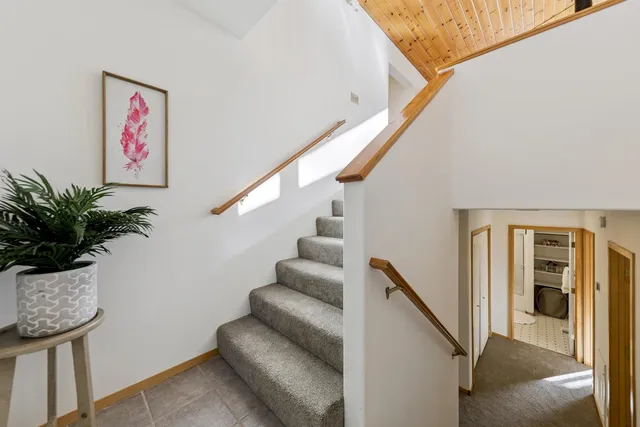 $899,900 | 13271 Moraine Road, Truckee, CA 96161