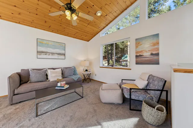 $899,900 | 13271 Moraine Road, Truckee, CA 96161