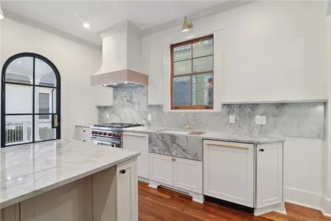 $1,649,000 | 5236 Pitt Street, New Orleans, LA 70115