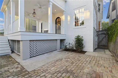 $1,649,000 | 5236 Pitt Street, New Orleans, LA 70115