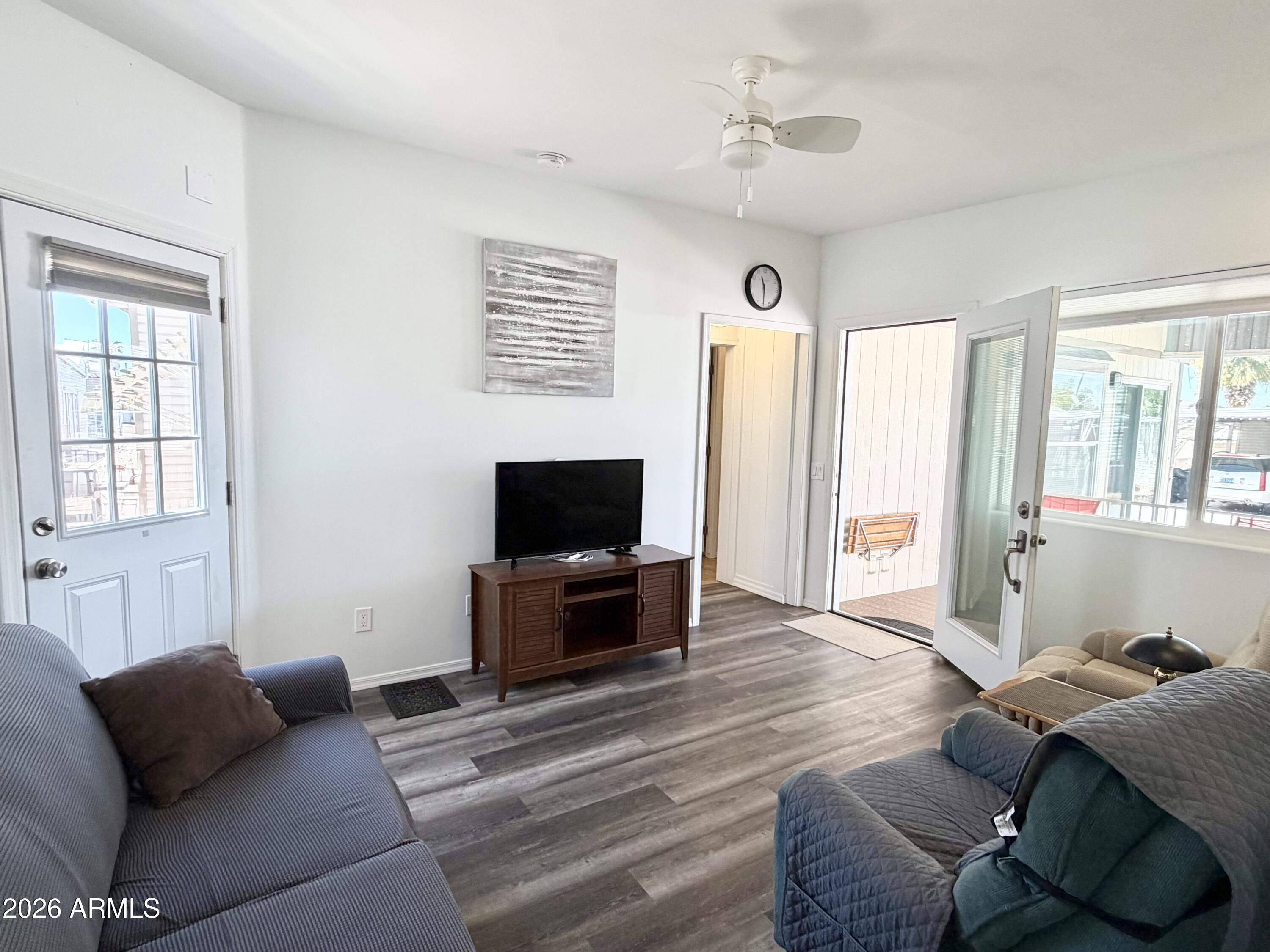 111 South Greenfield Road, Unit 244 Mesa, AZ 85206 - Photo 14 of 69 ROOM FOR ALL YOUR GUESTS