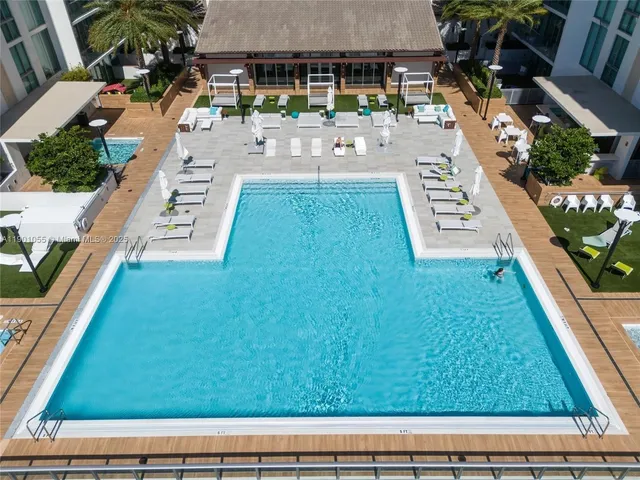 a view of yard from a balcony