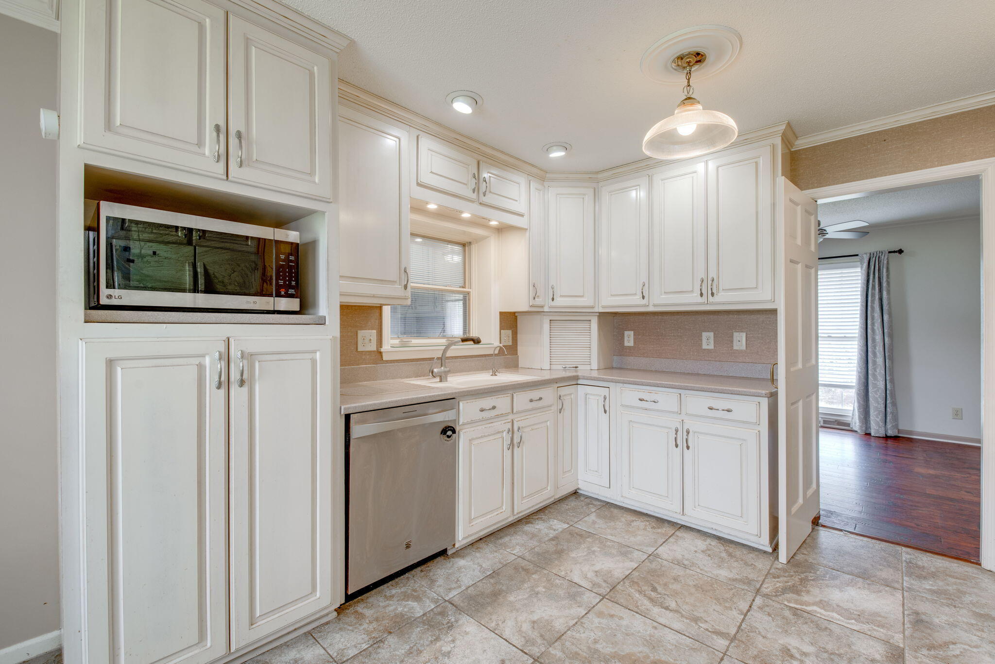 462 Castle Road Dalton, GA 30720 - Photo 19 of 48 43-web-or-mls-DSC_0298