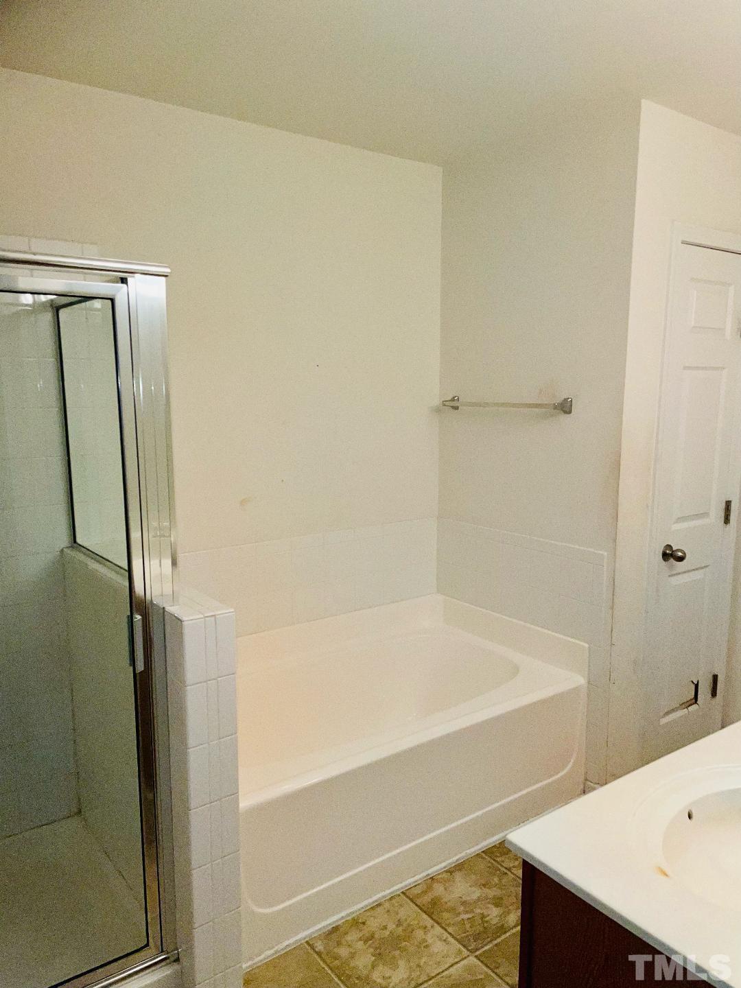321 Gilman Lane, Unit 110 Raleigh, NC 27610 - Photo 3 of 8 Gallery Image 3