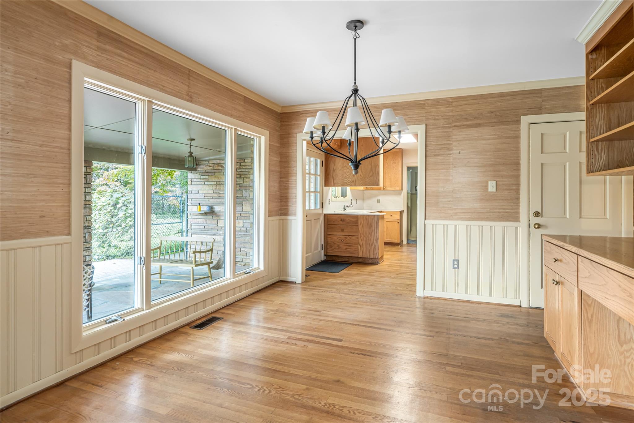 426 Vanderbilt Road Asheville, NC 28803 - Photo 15 of 46